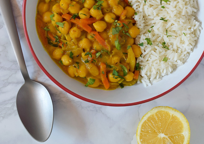 Curry de garbanzos con mango