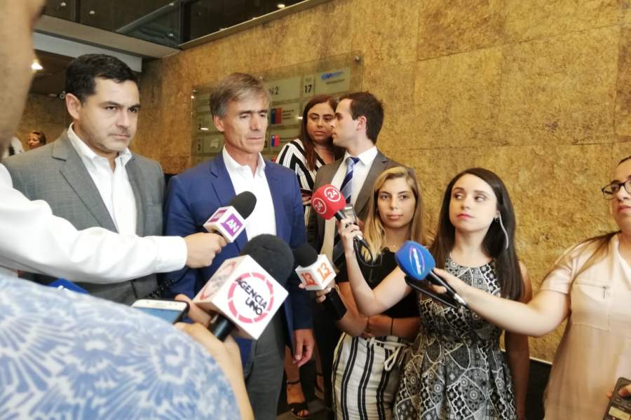 Guerra de la jibia: Valente dice que el gobierno quiere dialogar y que habrá reunión con pescadores artesanales en Concepción