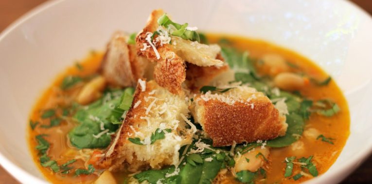 Sopa de Azafrán y Pimientos