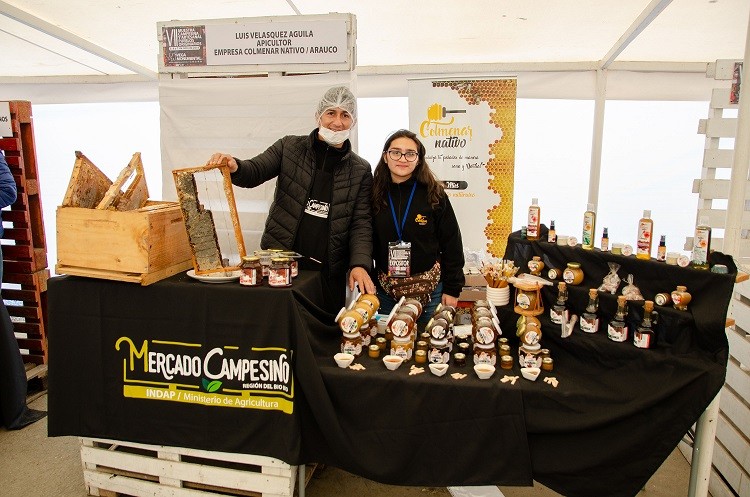 Productor de quinua de Tarapacá arrasó en muestra de pueblos originarios en Concepción