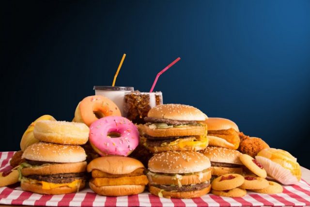Los restaurantes daneses cambiarán más rápido del servicio directo de comida a la comida para llevar