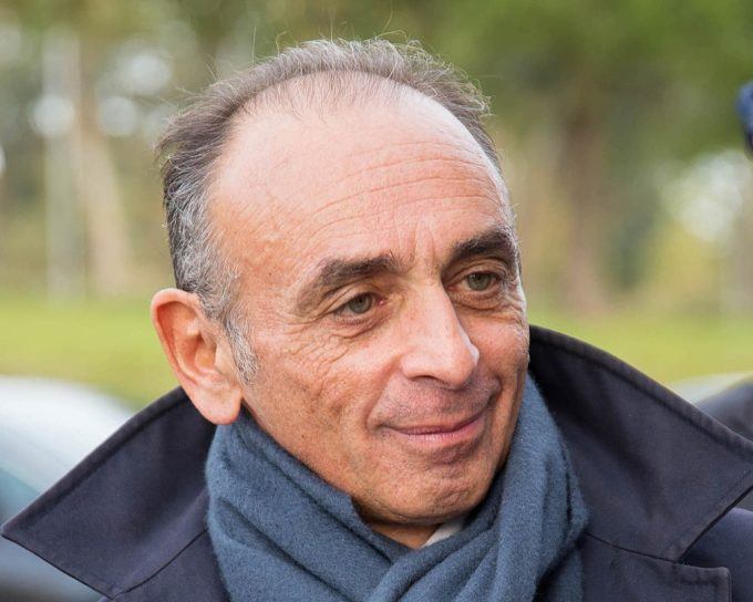 ERIC ZEMMOUR DEL PARTIDO FASCISTA FRANCÉS EX-CANDIDATO A LA PRESIDENCIA FRANCESA CREA POLÉMICA SOBRE EL HALAL