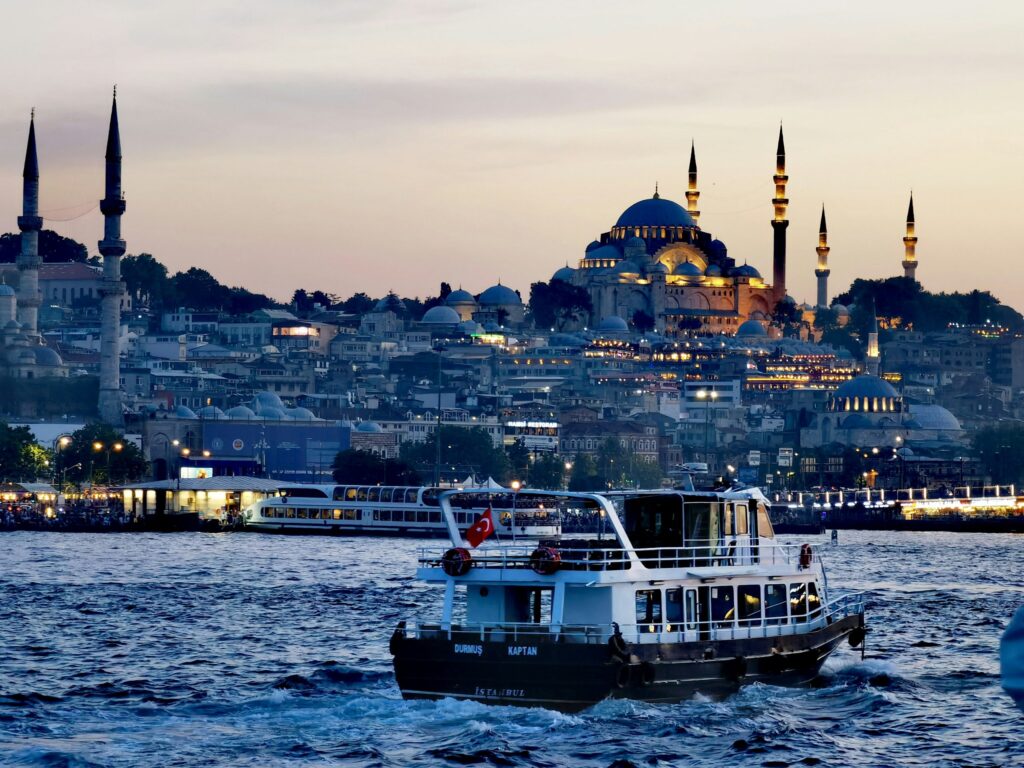 Turkiye se está convirtiendo rápidamente en un destino destacado para el turismo halal
