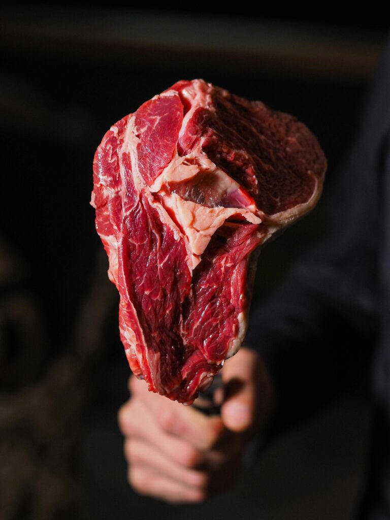 Pakistán intensifica esfuerzos para recuperar exportaciones de carne halal a Malasia tras quejas de calidad